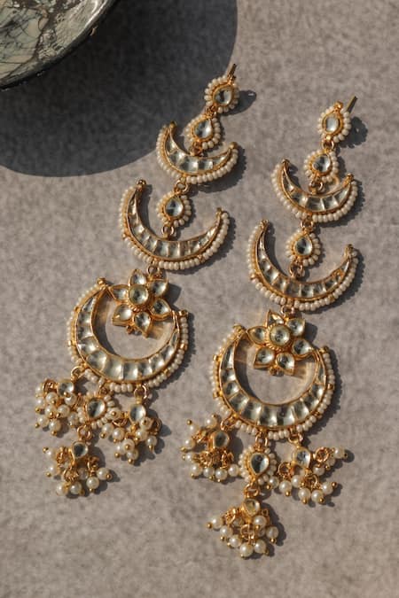 Do Taara Kundan Embellished Chandbalis