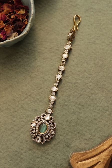 Do Taara Mint Polki Maangtikka