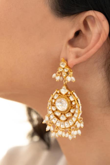 Do Taara Gold Plated Pearls Kundan And Earrings Online at Aza Fashions Do Taara_Gold Plated Pearls Kundan And Earrings _Online_at_Aza_Fashions
