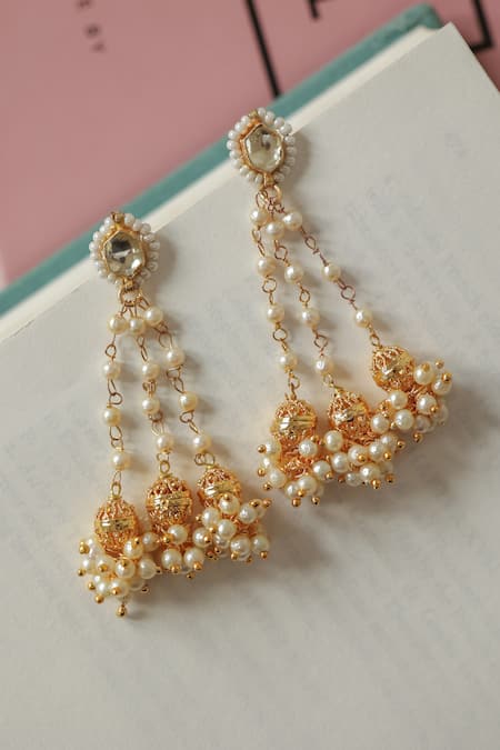 Buy_Do Taara_Gold Plated Pearls Kundan Dangler Earrings _Online_at_Aza_Fashions