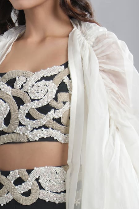 Anamika Khanna_Ivory Embroidery Open , Square Contrast Cape And Pant Set _at_Aza_Fashions