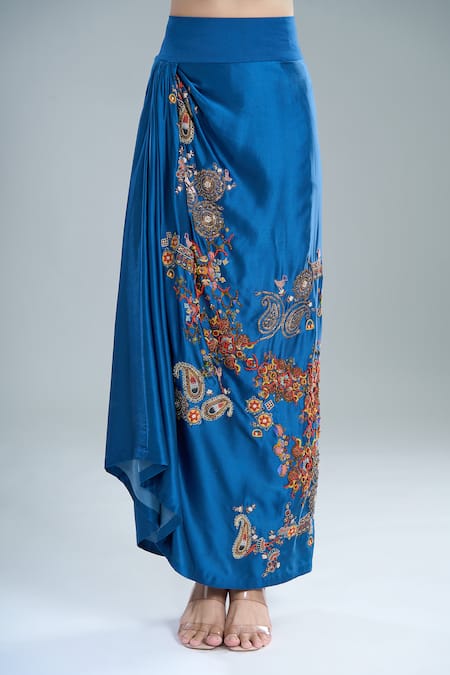 Shop Anamika Khanna Green Beads, Embroidery High , Round Beaded Cape And Draped Skirt Set Online at Aza Fashions Shop_Anamika Khanna_Green Beads, Embroidery High , Round Beaded Cape And Draped Skirt Set _Online_at_Aza_Fashions