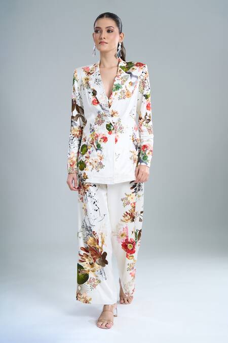Anamika Khanna Ivory Floral Blazer And Pant Set at Aza Fashions Anamika Khanna_Ivory Floral Blazer And Pant Set_at_Aza_Fashions