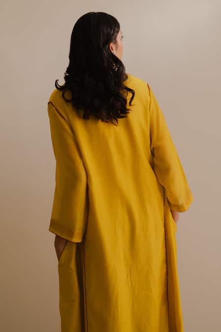 KAJAL AGRAWAL Akhil Handwoven Kurta Set 