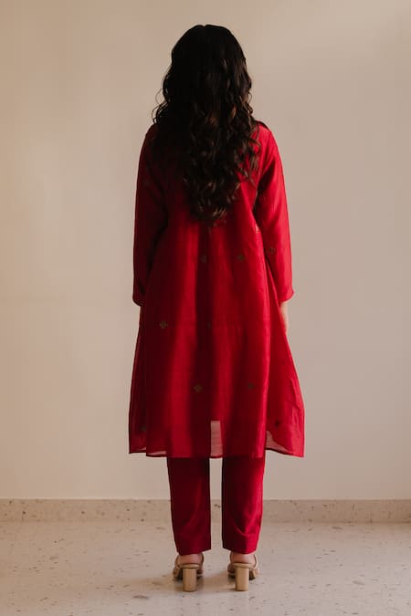 KAJAL AGRAWAL Nihara Embroidered Kurta & Trouser Set 