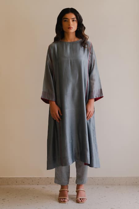 KAJAL AGRAWAL Tuya Handwoven Kurta Set 