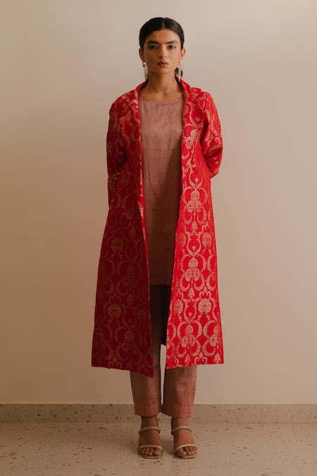 KAJAL AGRAWAL_Red Brocade, Tissue Embroidery Round Neck Idunn Butti Pattern Jacket Kurta Set _Online_at_Aza_Fashions