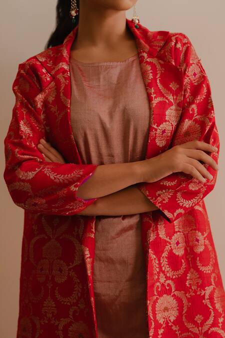 Buy_KAJAL AGRAWAL_Red Brocade, Tissue Embroidery Round Neck Idunn Butti Pattern Jacket Kurta Set 