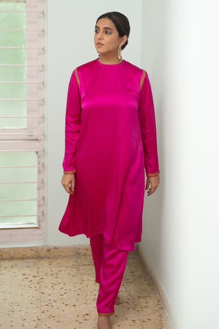 KAJAL AGRAWAL Saher Straight Kurta & Trouser Set 