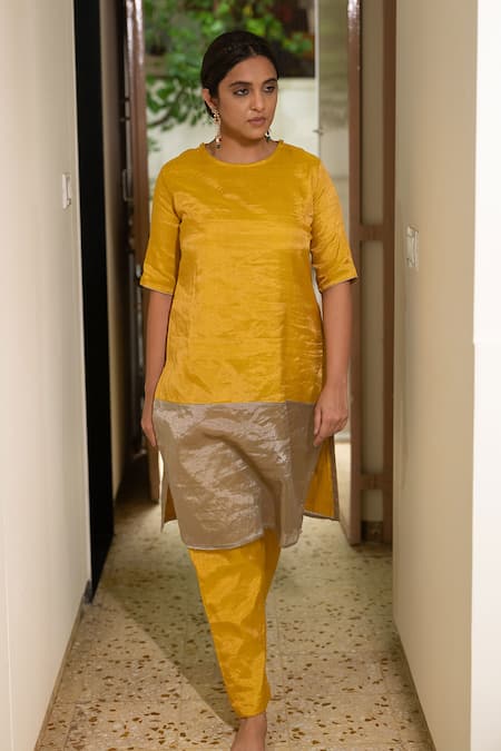 Shop_KAJAL AGRAWAL_Yellow Round Neck Nalini Color Block Kurta And Trouser Set _Online_at_Aza_Fashions