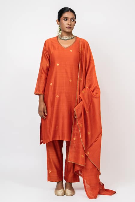 KAJAL AGRAWAL Umber Butti Pattern Kurta Set 