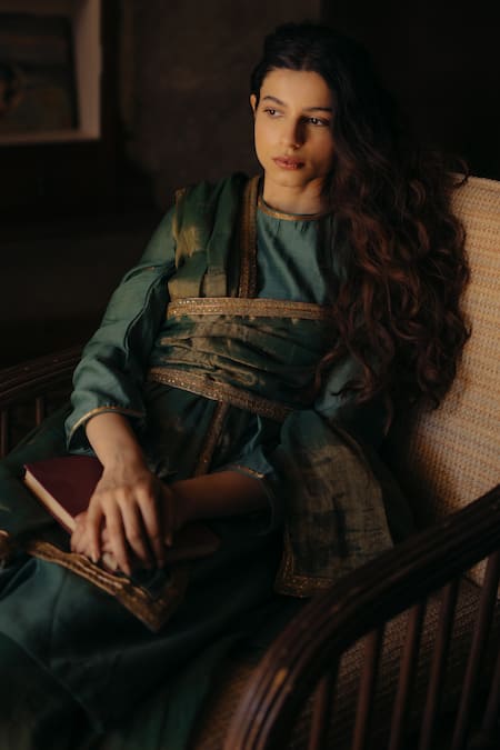 Shop_KAJAL AGRAWAL_Green Chanderi Silk, Handloom Cotton Flowers And Moon Handwoven Kurta Set _Online_at_Aza_Fashions