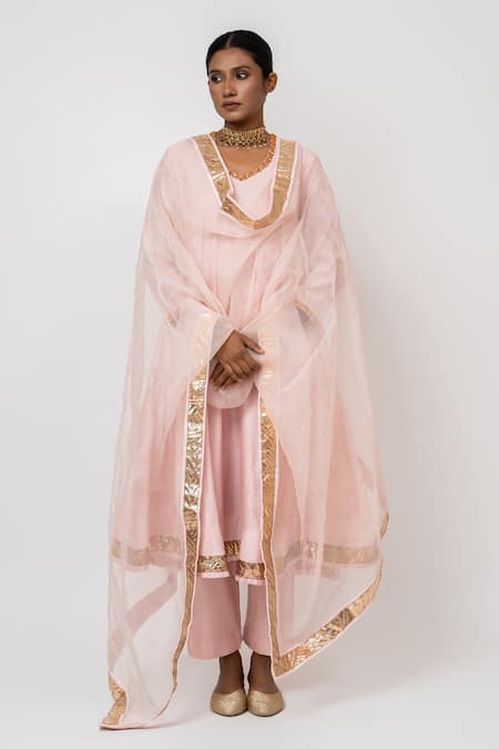 KAJAL AGRAWAL Pink Chanderi Silk, Organza V-neck Swan Handwoven Kurta Set 