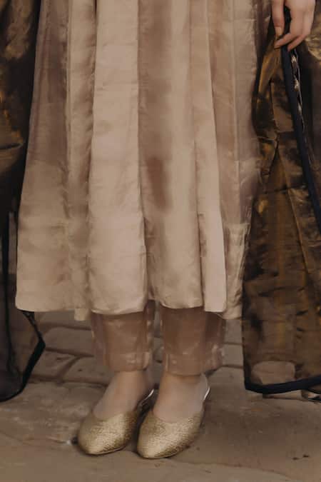 KAJAL AGRAWAL_Beige Silk, Tissue Embroidery Round Neck Oyster Handwoven Anarkali Set _Online_at_Aza_Fashions