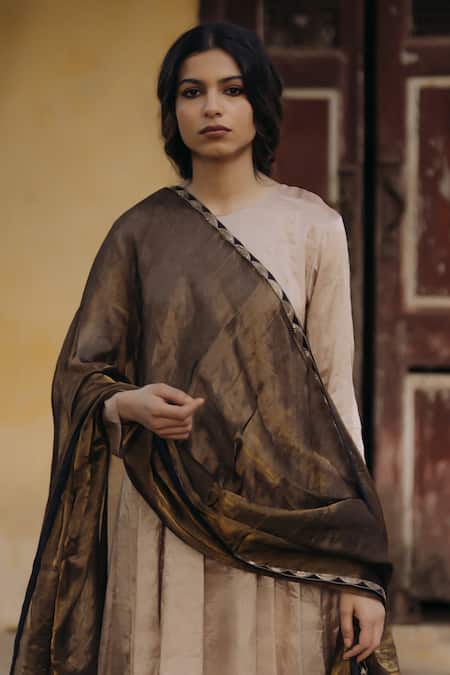 Buy_KAJAL AGRAWAL_Beige Silk, Tissue Embroidery Round Neck Oyster Handwoven Anarkali Set _Online_at_Aza_Fashions