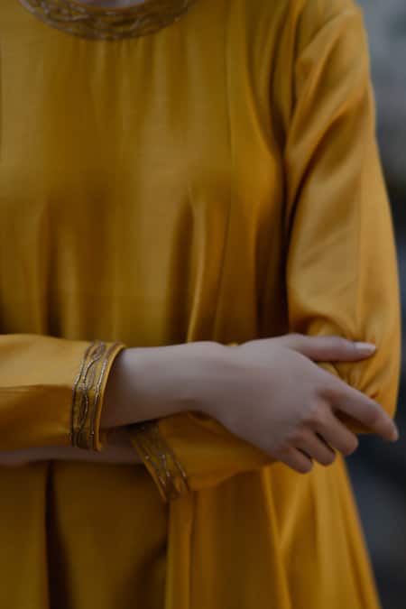 Shop_KAJAL AGRAWAL_Mustard Chanderi Silk Zari, Embroidery Round Neck Sunlight Handwoven Kurta Set _Online_at_Aza_Fashions
