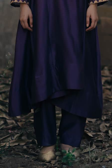 Buy_KAJAL AGRAWAL_Purple Chanderi Silk, Chanderi, Organza Embroidery Lilith Handwoven Kurta Set _Online_at_Aza_Fashions