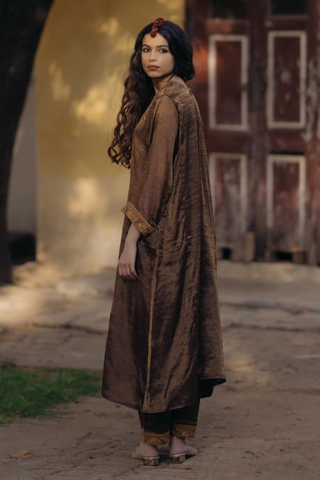 Shop_KAJAL AGRAWAL_Brown Embroidery Round Neck Virgo Handwoven Kurta Set _Online_at_Aza_Fashions