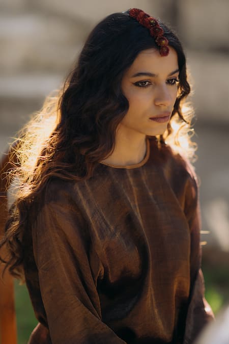 Shop_KAJAL AGRAWAL_Brown Embroidery Round Neck Virgo Handwoven Kurta Set 