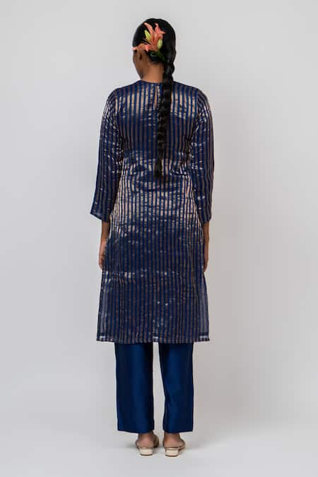 KAJAL AGRAWAL Starry Supper Stripe Pattern Kurta Set 