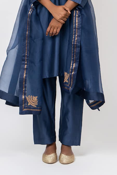 Buy_KAJAL AGRAWAL_Blue Chanderi Silk, Chanderi, Organza Midnight Stars Handwoven Kurta Set 