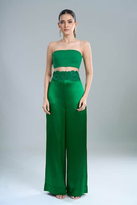 Shop Anamika Khanna Emerald Green Embroidery Open , Crew Cape Pant Set Shop_Anamika Khanna_Emerald Green Embroidery Open , Crew Cape Pant Set
