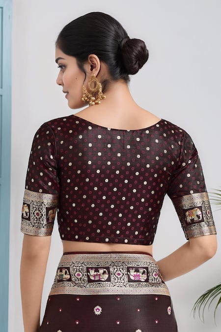 Buy_Samyukta Singhania_Maroon Embroidery, Zari V-neck Woven Banarasi Saree With Blouse _Online_at_Aza_Fashions