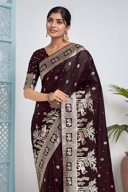 Samyukta Singhania_Maroon Embroidery, Zari V-neck Woven Banarasi Saree With Blouse _at_Aza_Fashions