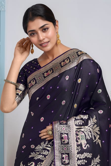 Buy_Samyukta Singhania_Purple Embroidery, Zari V-neck Woven Banarasi Saree With Blouse 