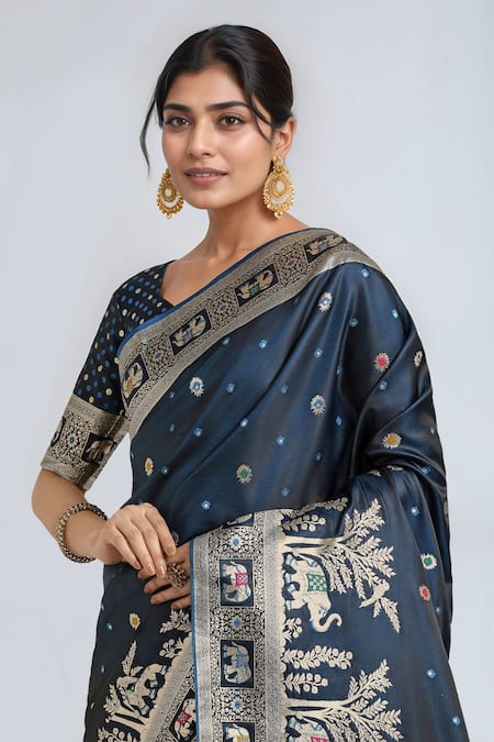 Buy_Samyukta Singhania_Teal Embroidery, Zari V-neck Dark Blue Woven Banarasi Saree With Blouse 