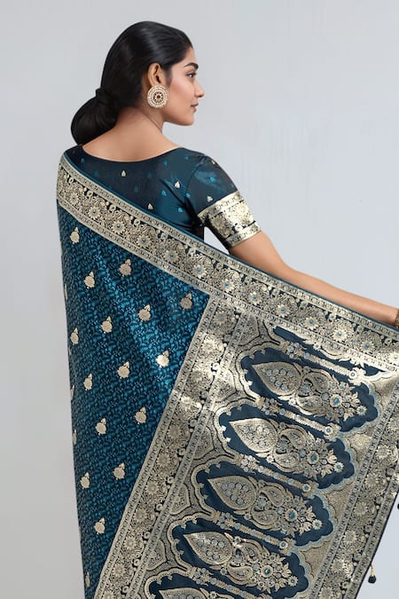 Buy_Samyukta Singhania_Teal Embroidery, Zari Round Neck Dark Blue Woven Banarasi Saree With Blouse _Online_at_Aza_Fashions