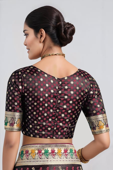 Buy_Samyukta Singhania_Maroon Zari V-neck Woven Banarasi Saree With Blouse 