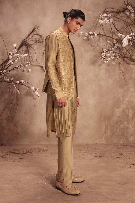 Buy_Label Niti Bothra_Green Chanderi Silk Embroidery Nazakat Light Striped Bundi Kurta Set _Online_at_Aza_Fashions