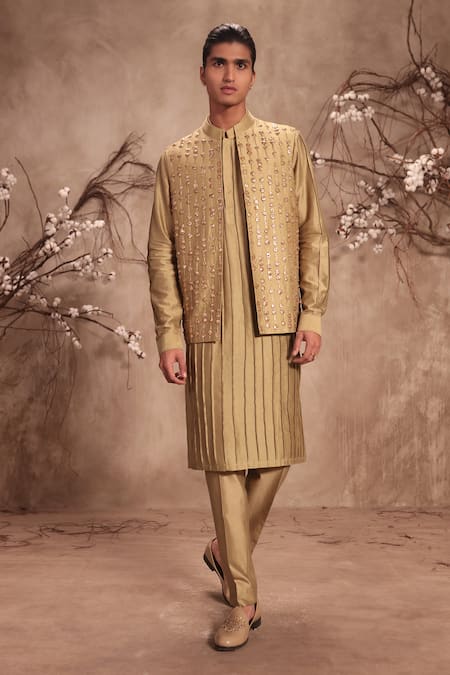 Label Niti Bothra_Green Chanderi Silk Embroidery Nazakat Light Striped Bundi Kurta Set _at_Aza_Fashions