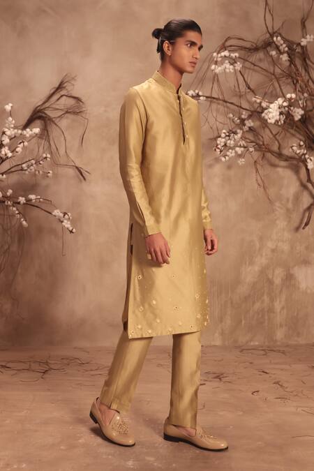 Buy_Label Niti Bothra_Green Chanderi Silk Embroidery, Mirrors, Zari Nazakat Light Butti Kurta Set _Online_at_Aza_Fashions