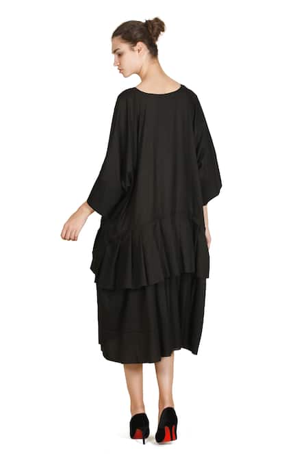 Shop Samant Chauhan Black Cotton V-neck Code Dress at Aza Fashions Shop_Samant Chauhan_Black Cotton V-neck Code Dress _at_Aza_Fashions