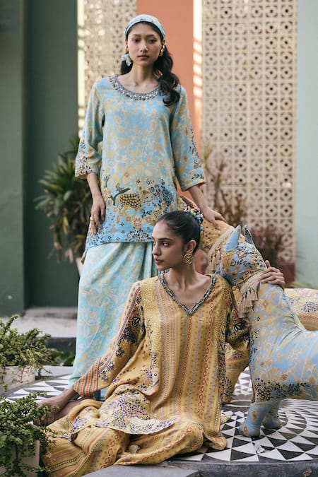 Buy_Saundh_Yellow Muslin, Silk, Viscose V-neck Paneled Kurta And Sharara Set _Online_at_Aza_Fashions