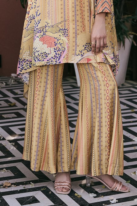 Shop_Saundh_Yellow Muslin, Silk, Viscose V-neck Paneled Kurta And Sharara Set _Online_at_Aza_Fashions