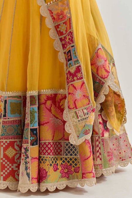 Kavita Bhartia_Yellow Organza Embroidery Round Neck Lehenga Set _at_Aza_Fashions