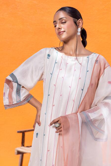 Janki India_Ivory Dupion Embroidery Round Neck Silk Kurta Set _Online_at_Aza_Fashions