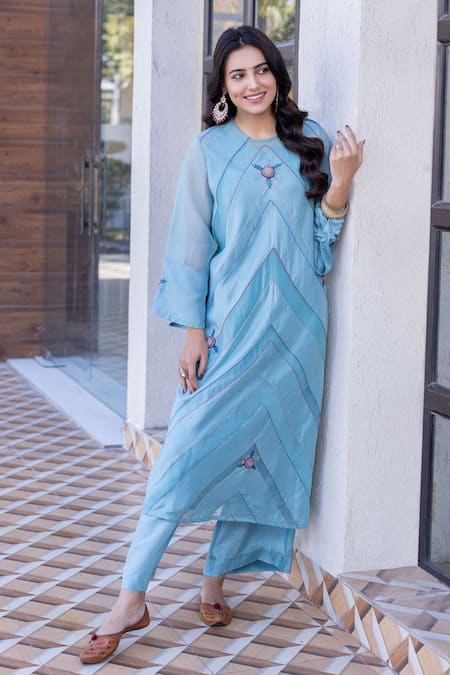 Shop_Janki India_Sky Blue Silk Embroidery Round Neck Organza Kaftan Set 