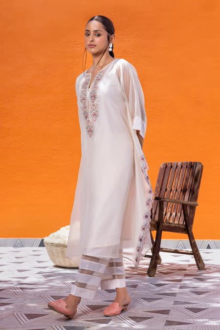Buy_Janki India_Ivory Satin, Silk Embroidery Notched Neck Organza Kaftan Set _Online_at_Aza_Fashions