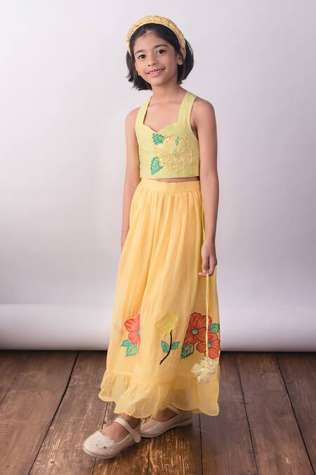 The Right Cut Lime Organza Embroidery Butter Leaf Skirt Co-ord Set at Aza Fashions The Right Cut_Lime Organza Embroidery Butter Leaf Skirt Co-ord Set _at_Aza_Fashions