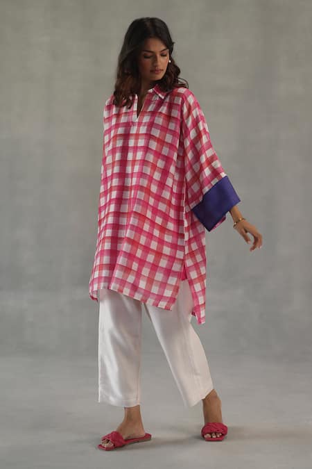 Shop Roza Pink Chanderi Split V-neck Candy Crush Printed Kurta Online at Aza Fashions Shop_Roza_Pink Chanderi Split V-neck Candy Crush Printed Kurta _Online_at_Aza_Fashions