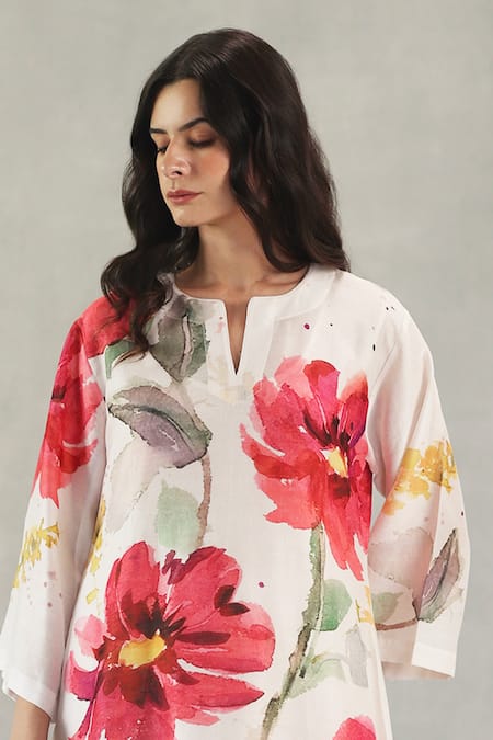 Buy_Roza_Ivory Chanderi Lace Round Neck Olivia Printed Kurta And Pant Set _Online_at_Aza_Fashions