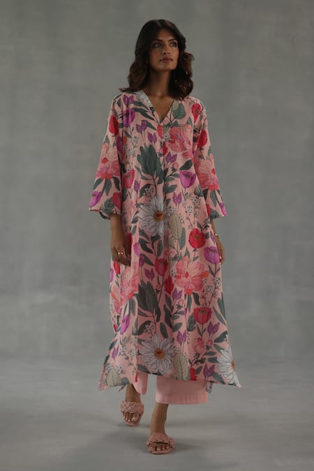 Roza_Pink Linen V-neck Roseate Printed Kurta And Pant Set _Online_at_Aza_Fashions