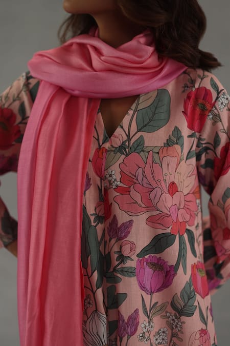Roza_Pink Roseate Chanderi Stole _Online_at_Aza_Fashions