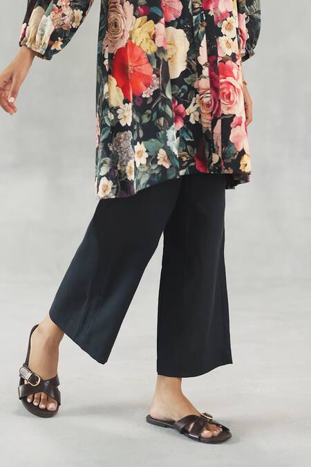 Shop Roza Black Linen Round Neck Rose Dusk Print Kurta And Pant Set Online at Aza Fashions Shop_Roza_Black Linen Round Neck Rose Dusk Print Kurta And Pant Set _Online_at_Aza_Fashions