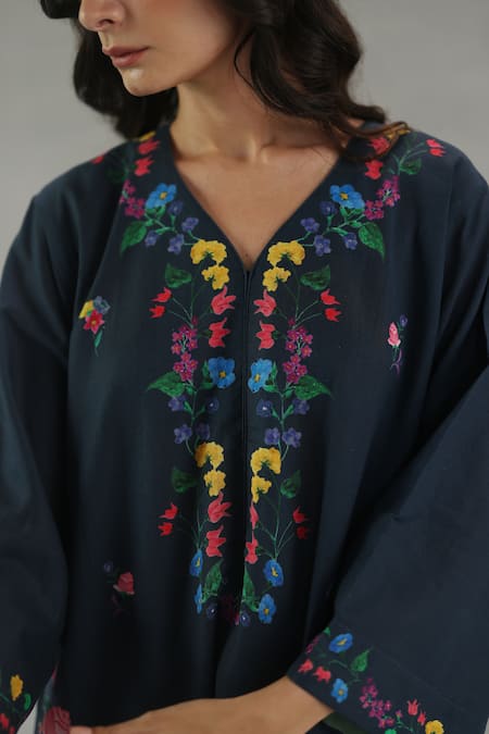 Buy_Roza_Navy Linen Embroidery Round Neck Meadow Song Phiran Set _Online_at_Aza_Fashions
