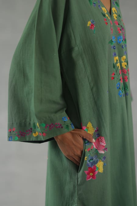 Roza_Olive Green Linen Embroidery V-neck Meadow Song Phiran Set _Online_at_Aza_Fashions